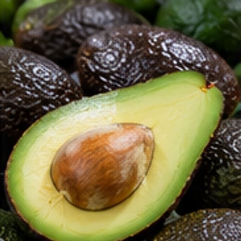 Avocats entiers et avocat coupé